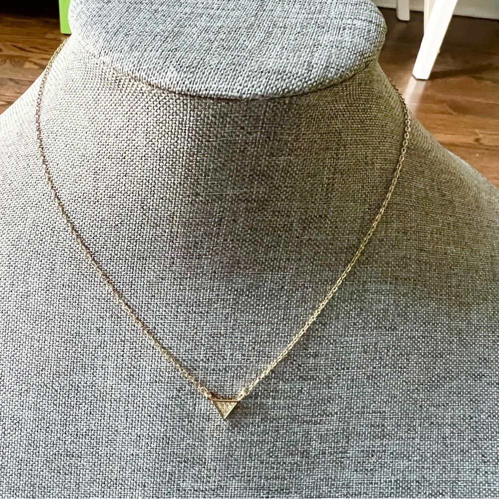 🍭6/$30 Delicate gold tone boho triangle necklace